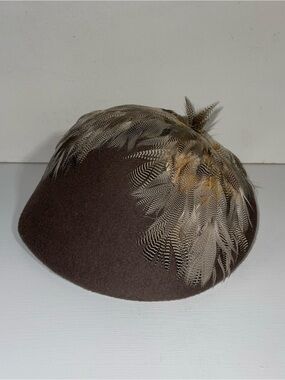 Vintage Women's Brown Felt Beret 100% Wool Feather Accent One Size Made USA